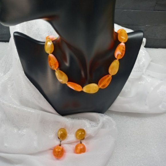 HIGHLY POLISHED BEADED Orange, Yellow Lucite Necklace, Clip on Drop Earrings Set - Picture 1 of 6